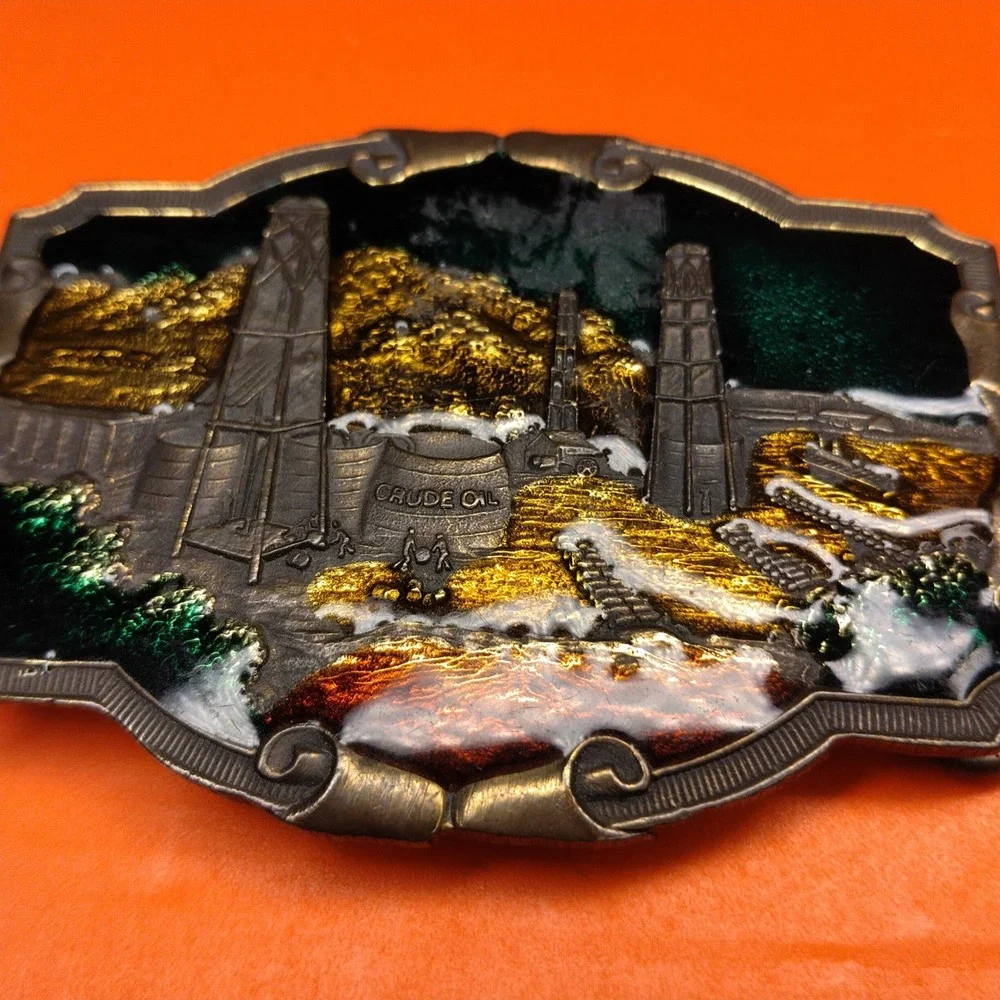 Vintage Kolcaco USA Oil Field Derrick Crude Oil Enamel Belt Buckle W07 Brass